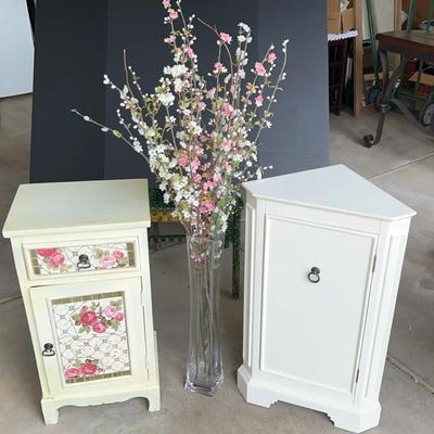 2 Small Cabinets
