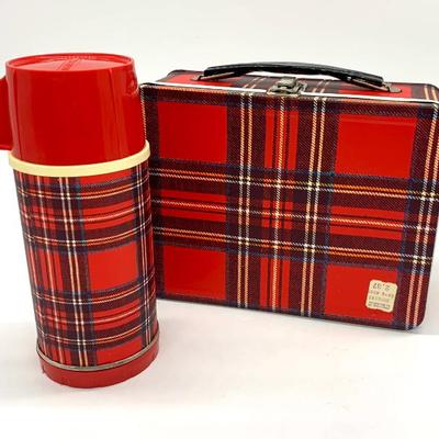 Sale Photo Thumbnail #72: Vintage unused lunch box with Universal thermos