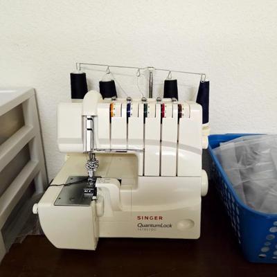 Singer quantum lock sewing and embroidery machine