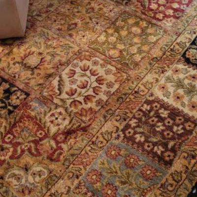 Sale Photo Thumbnail #79: Another beautiful area Rug