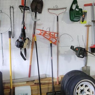 Sale Photo Thumbnail #231: Garden Tools
