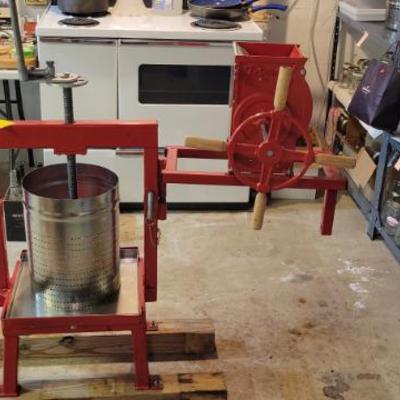 Sale Photo Thumbnail #93: Roma Juice / Cider Press