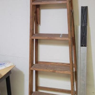 Sale Photo Thumbnail #182: ladder