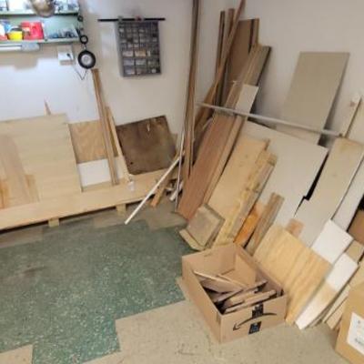 Sale Photo Thumbnail #208: Wood of all shapes and sizes