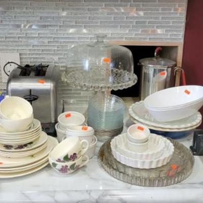 Sale Photo Thumbnail #40: Kitchenware
