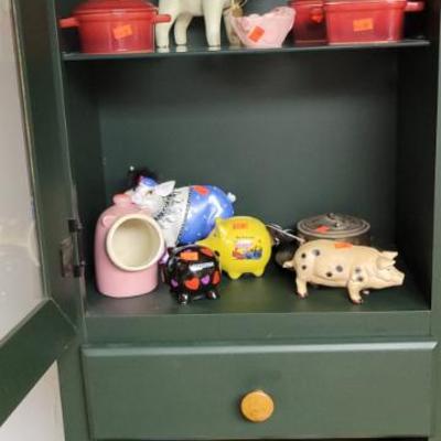 Sale Photo Thumbnail #128: More pigs