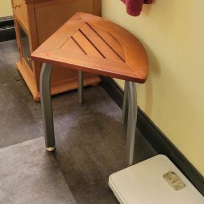 Sale Photo Thumbnail #90: Shower Chair 