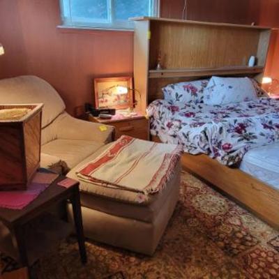 Sale Photo Thumbnail #72: Bedroom #1 - Oversized chair and King Sized Sleep Number bed