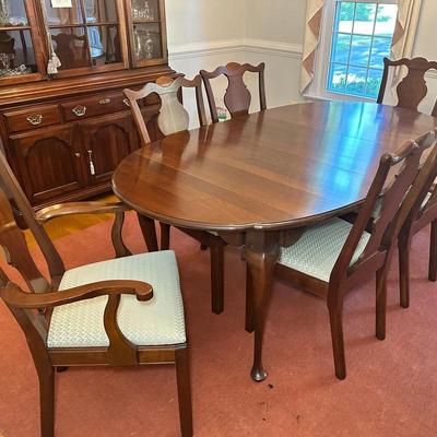 Stratton  Cherry Dining Room Table And 6 Chairs 