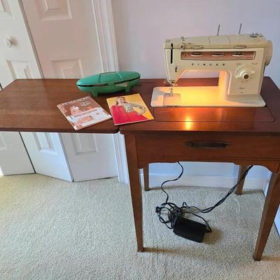 Vintage 70s Singer Sewing Machine In Ventura Cabinet