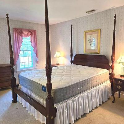 Knob Creek 4 Post Queen Bed & Orthopedic Mattress