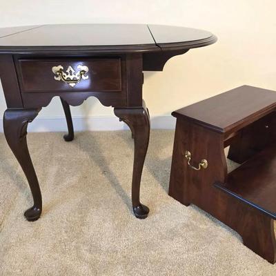 Ethan Allen Side Table & Knob Creek Bed Steps