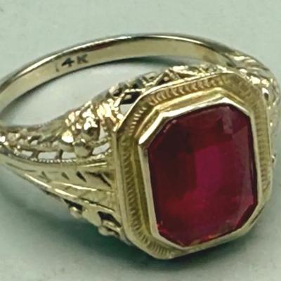 Vintage 14k Gold Art Deco-style Ruby Filigree Ring 