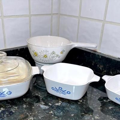 Corning Ware Cornflower Blue & Floral Bouquet 4 Pc & 2 Pottery Pie Plates Lot