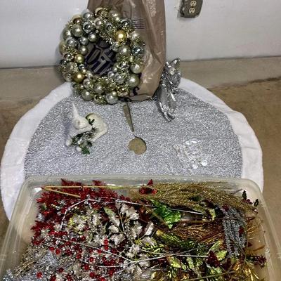Silver & Gold Christmas Lot