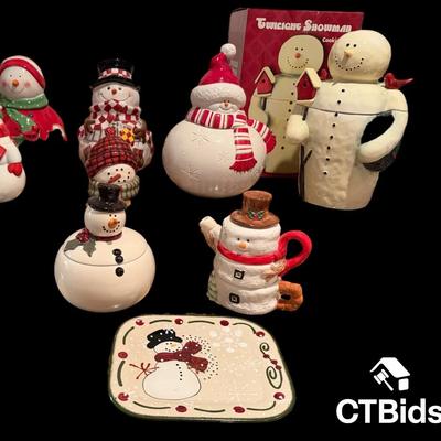 CV110 - Christmas Cookie Jars