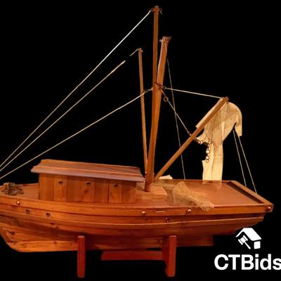 CV151 - Large Handcrafted Wood Boat, Sailing Knots - Shadow Box, Weather Gage