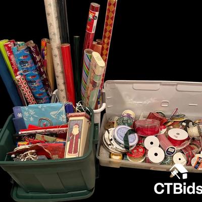 CV119 - Holiday Wrapping Paper, Bags And Ribbon