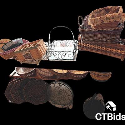 CV332 - Home Decor - Baskets - Longaberger