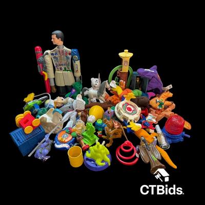 CV533 - Vintage Mystery Lot of Toys and Opened Burger King/McDonalds Happy Meal Toys - Group#3