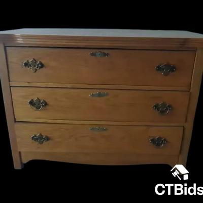 CV401 - Antique Chest of Drawers
