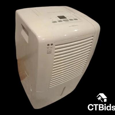 CV406 - Frigidaire Dehumidifier 