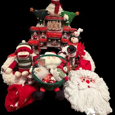 CV128 - Collection of Holiday Ornaments and Decor