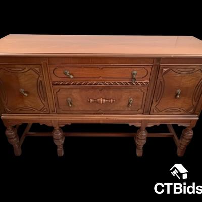 CV142 - Vintage Carved Buffet Sideboard - Mahogany veneer with solid hardwood framing