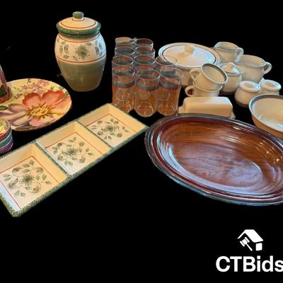 CV159 - Pfaltzgraff China and Glassware - 28 Pieces - Flower Market, Garden District