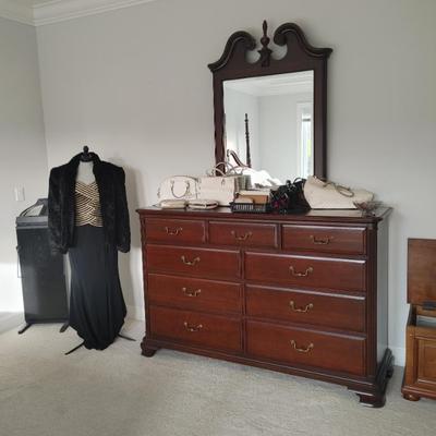 Sale Photo Thumbnail #103