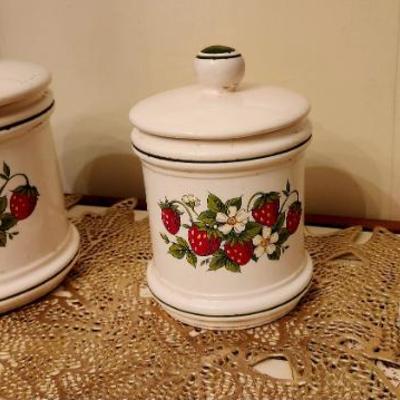 Cannisters