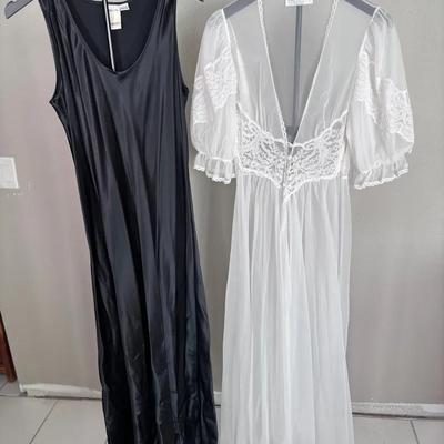 Lingerie - 2 pieces; White Lace robe and 100% silk gown