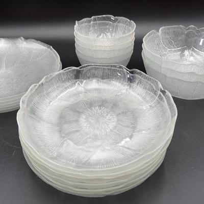 Clear Glass Leaf Pattern Dinnerware