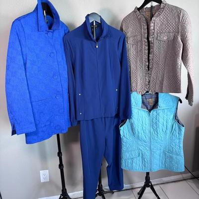 Casual Comfort; Peck and Peck Weekend Women's Wear;  5 pieces