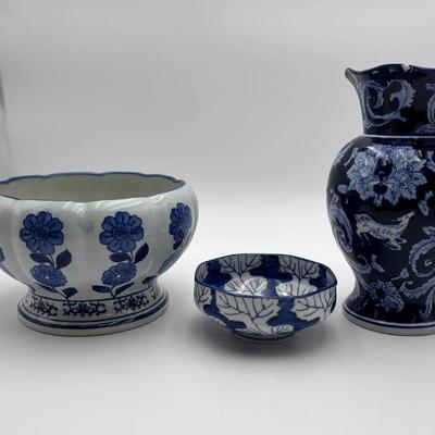 Oriental Ceramic Bowls and Vase (3)