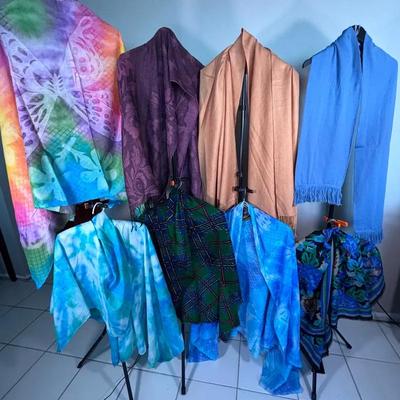 Scarf It Up; 8 pieces