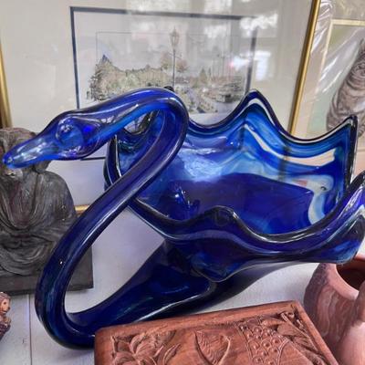 Glass swan serving dish