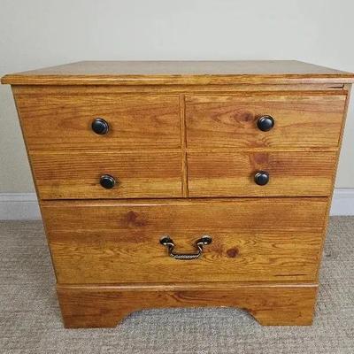 Nightstand 