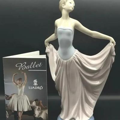 Lladro Porcelain Figurine “Dancer” w/ Ballet Collection Booklet