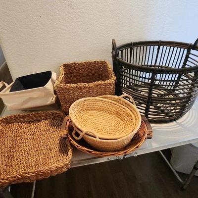Basket Lot 2 - Large black basket and smaller brown assortment