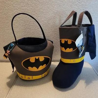 NEW!  Ready for Halloween - DC Comics Set of Batman Trick-or-Treat Bags