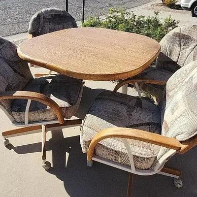 Large Wooden Kitchen Table And 4 Comfy Swivel Chairs with Leaf