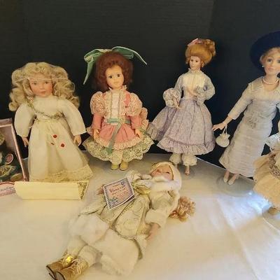 (8) Dolls, 2 Christina Collection, Show Stoppers Inc, Original Vanessa