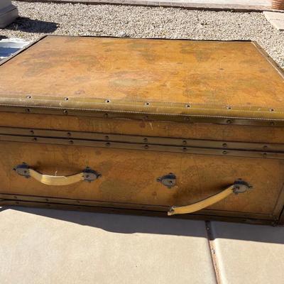 World Map Trunk Coffee Table with Drawer