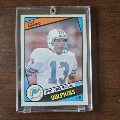 1984 Topps Dan Marino Rookie Card #123 Miami Dolphins HOF QB NFL