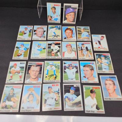 Lot #6 - Lot of 25 Topps 1970s Baseball Cards – Orlando Cepeda, Maury Wills + More