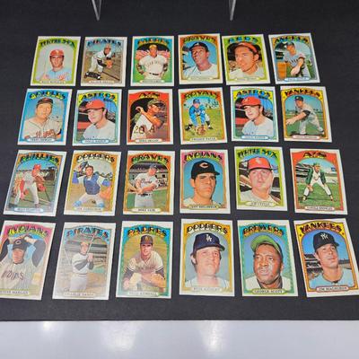 
Lot #11 - Lot of 24 Topps 1972 Baseball Cards – George Scott, Freddie Patek + More