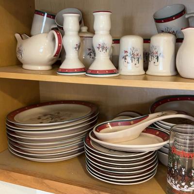 Christmas Royal Seasons Stoneware 8 Place Settings - Spoon Rest Gravy Boat, Clydesdale Budweiser Mug