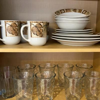 Oneida Bombay Cups, Plates And Saucers With 9 Glasses