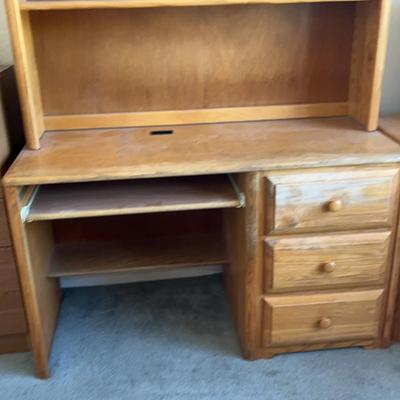 Wooden Desk w/3 Drawers, Shelf and Keyboard Tray
